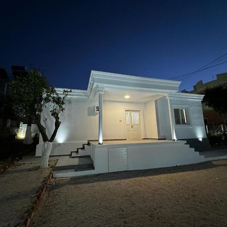 Vila Ademi Ksamil Exteriér fotografie