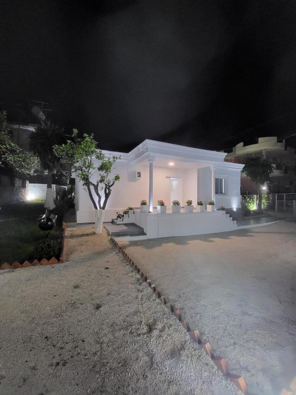Vila Ademi Ksamil Exteriér fotografie