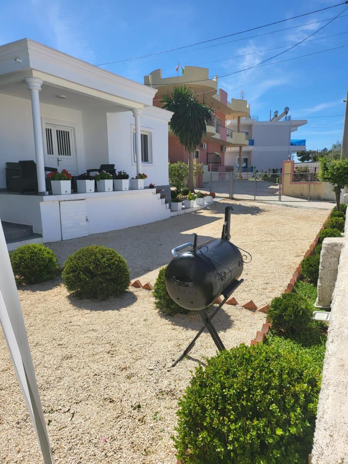 Vila Ademi Ksamil Exteriér fotografie